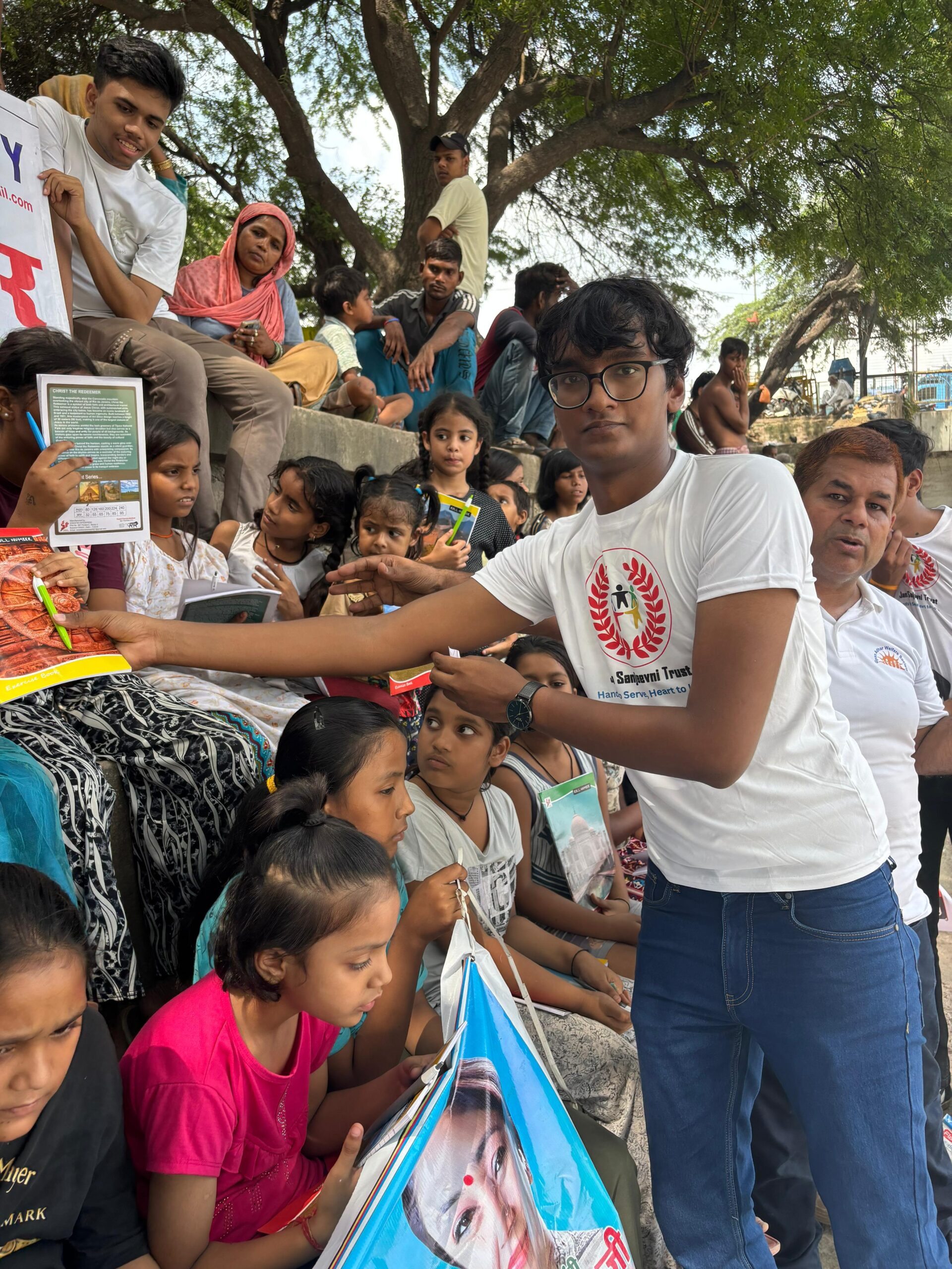 humanitarian aid during Yamuna floods Wazirabad