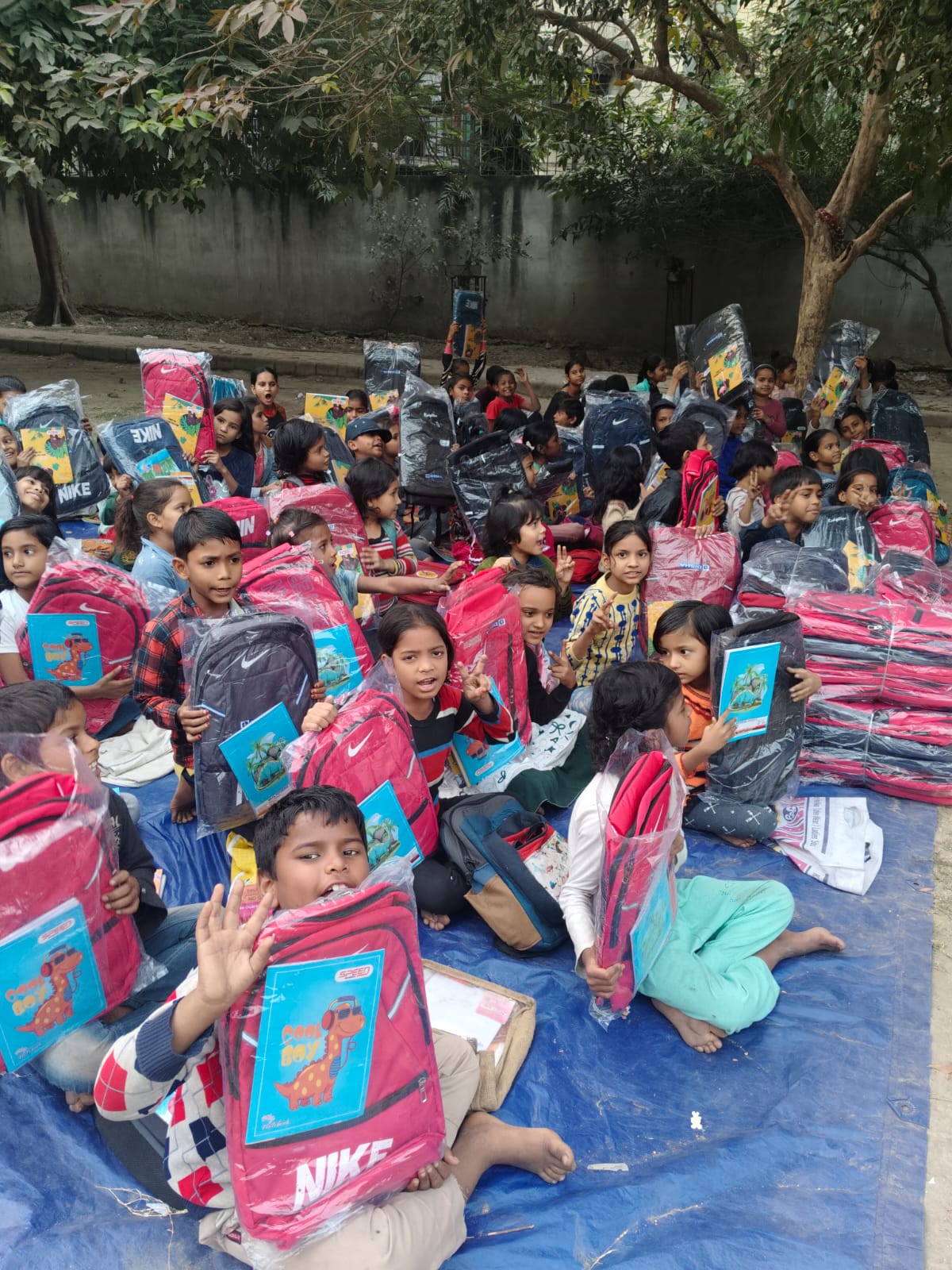 Bag Distribution Drive Jan Sanjeevni Trust